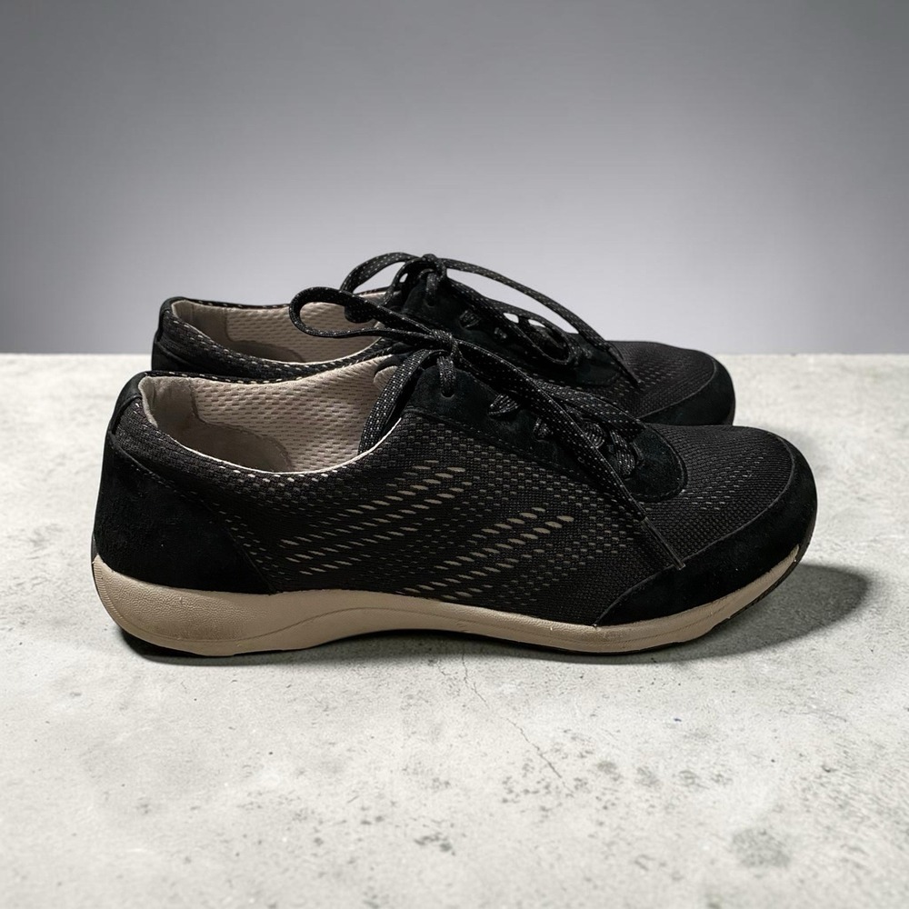 Dansko Walking Sneakers Size 40 US 9.5-10 Black Textile Low Top Lace Up